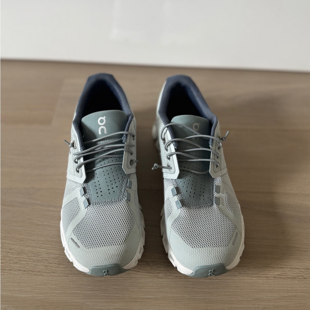 On Running On Cloud 5 running shows women’s surf cobble in grey